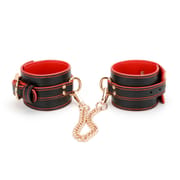 Belle - Hand Cuffs - Daluse