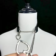 Daluse [Ina] Double Heart Shaped Buckle Titanium Steel Chain Collar