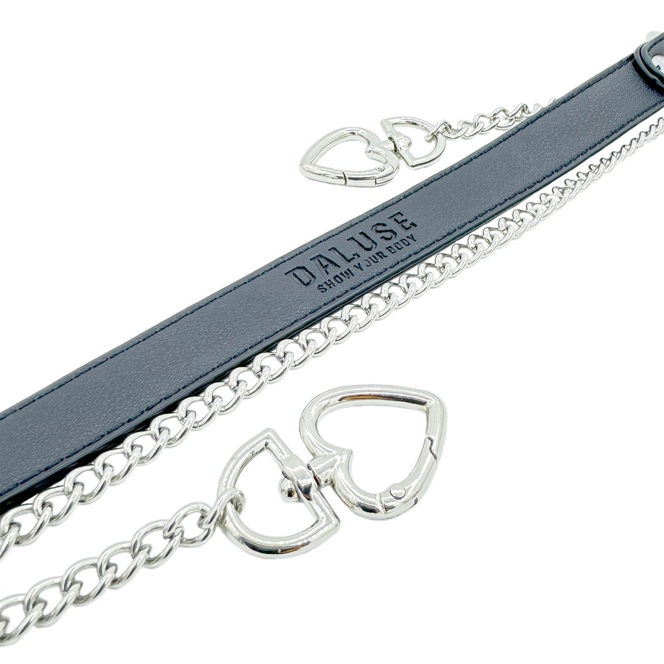 Daluse [Ina] Double Heart Shaped Buckle Titanium Steel Chain Collar