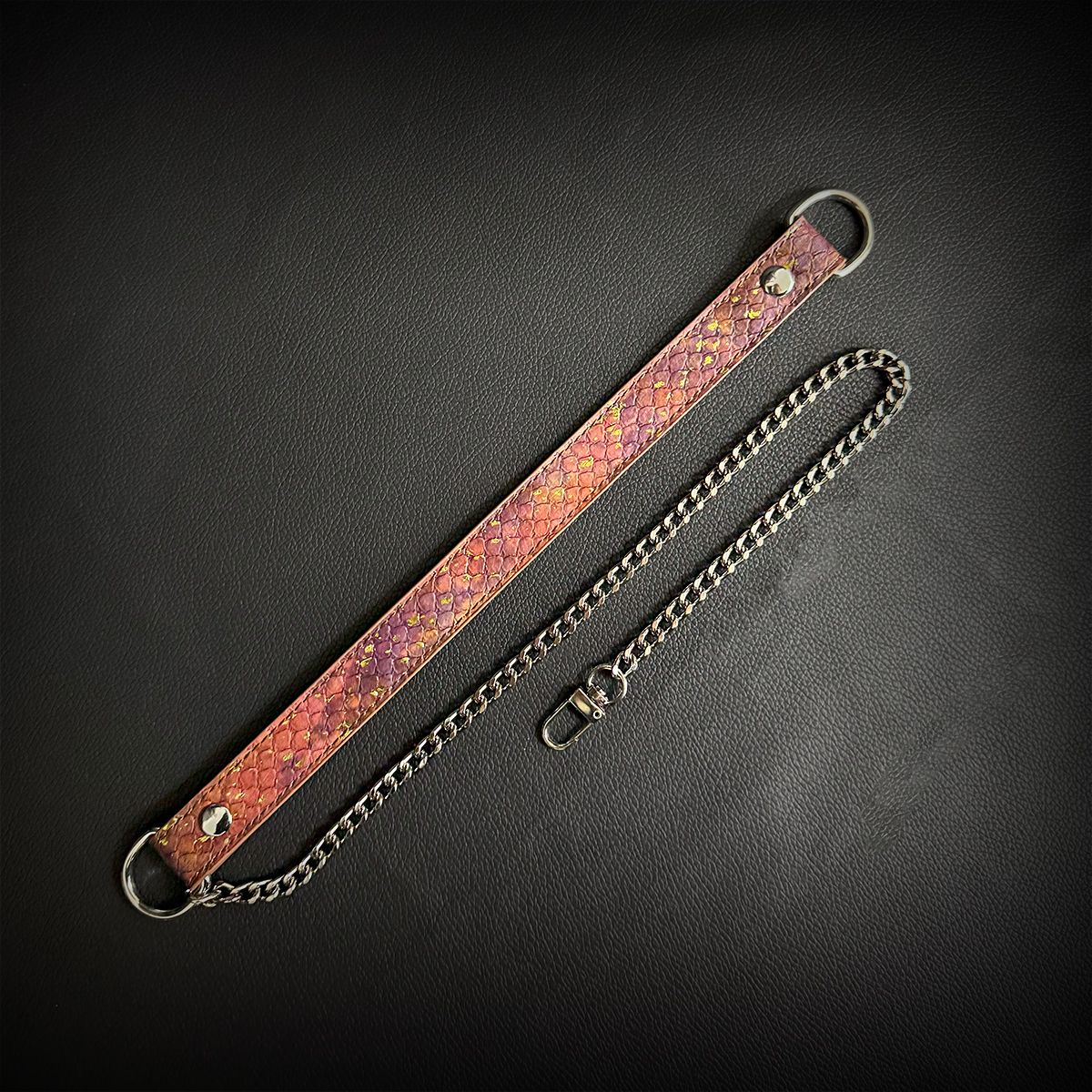 Daluse [Rachel] Gold Spotted Purple Orange Snake Pattern Leather Collar Single Titanium Steel Chain Versatile Fashion Choker