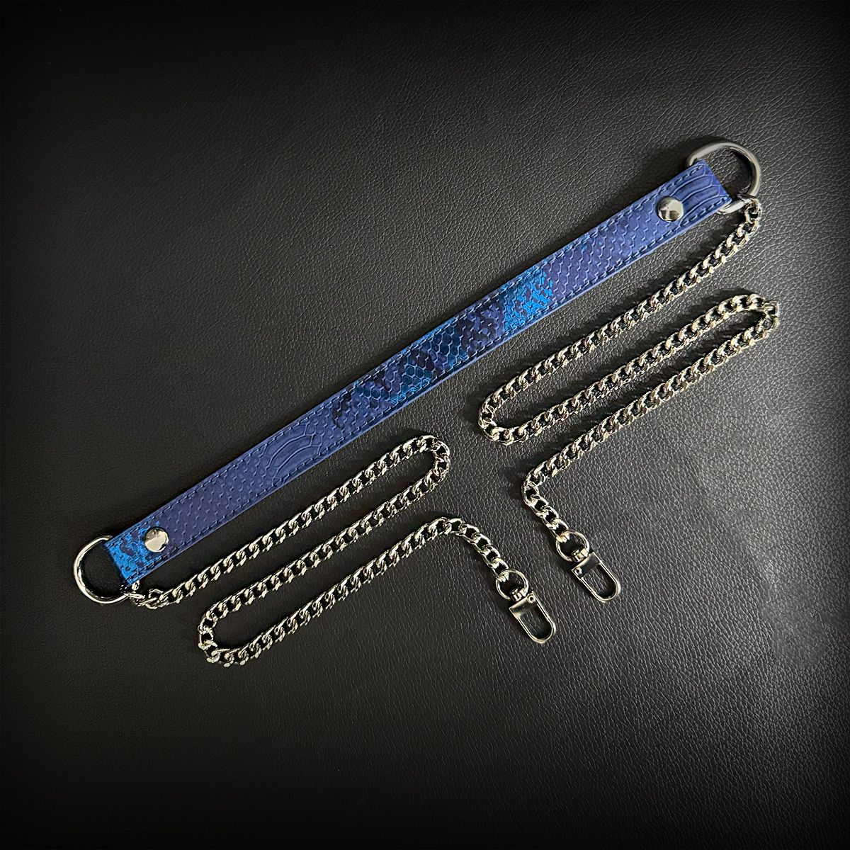 Daluse [Noelle] Blue Snake Leather Collar Double Titanium Steel Chain Adjustment Choker