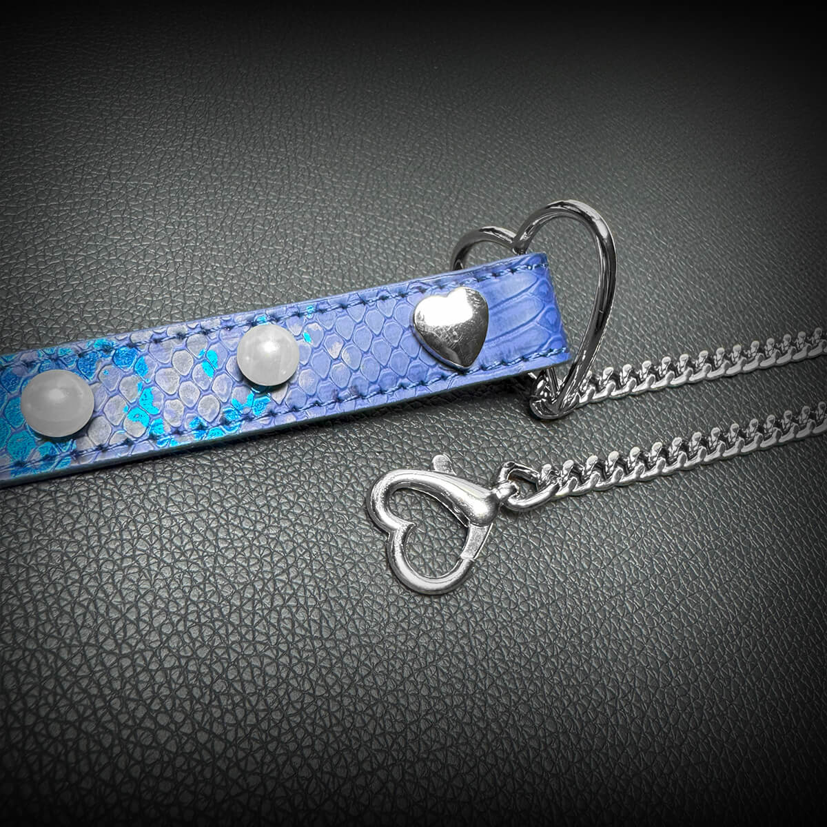 Daluse [Maisie] Blue Snakeskin Pearl Heart-Shaped Buckle Choker, Titanium Steel Chain Double Chain Adjustment Necklace