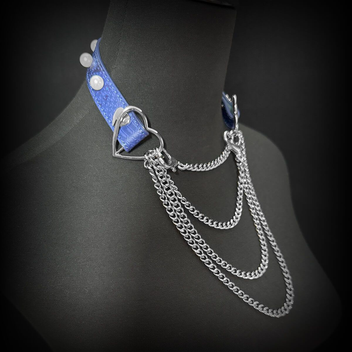 Daluse [Maisie] Blue Snakeskin Pearl Heart-Shaped Buckle Choker, Titanium Steel Chain Double Chain Adjustment Necklace