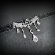 Daluse [Celestia] Crushed Ice Pattern Black Leather Choker Angel Wing Crystal Pendant Adjustable Necklace