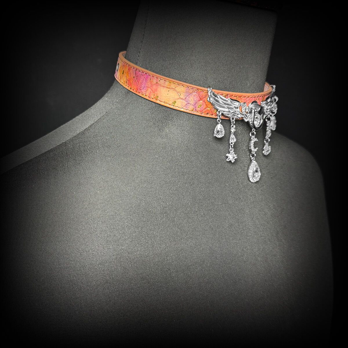 Daluse [Seraphina] Gold Spotted Purple Orange Snake Leather Choker Angel Wings Crystal Pendant Adjustment Necklace