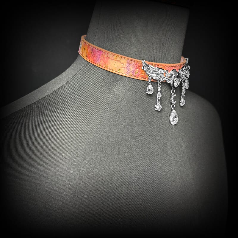 Daluse [Seraphina] Gold Spotted Purple Orange Snake Leather Choker Angel Wings Crystal Pendant Adjustment Necklace