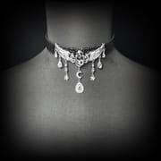 Daluse [Celestia] Crushed Ice Pattern Black Leather Choker Angel Wing Crystal Pendant Adjustable Necklace