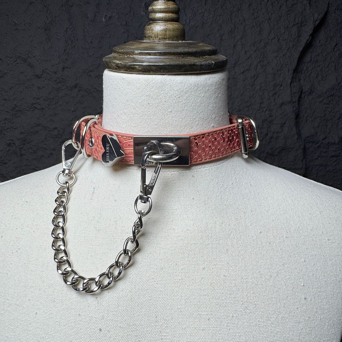 Daluse Snake Pattern Leather Silver Chain Adjustable Choker Necklace