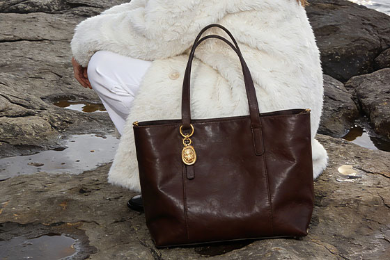 The Timeless Charm of the Saddle Bag