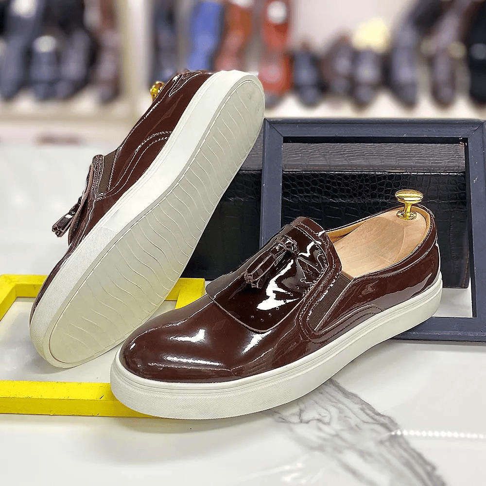 Genuine Patent Leather Casual Men Shoes Smooth Soft Sole Brand Tassel Shoes European Fashion Sport Sneakers 2022 New Arrival