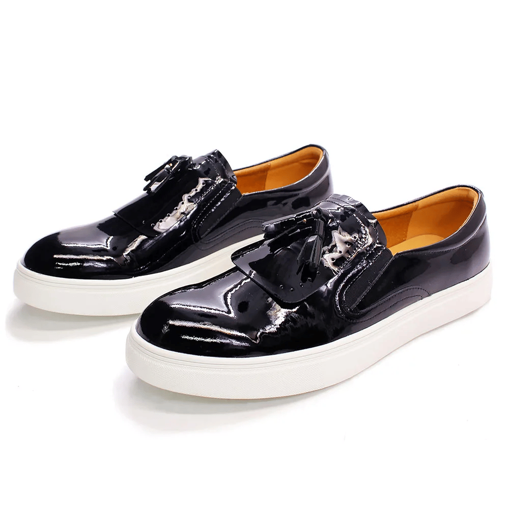 Genuine Patent Leather Casual Men Shoes Smooth Soft Sole Brand Tassel Shoes European Fashion Sport Sneakers 2022 New Arrival