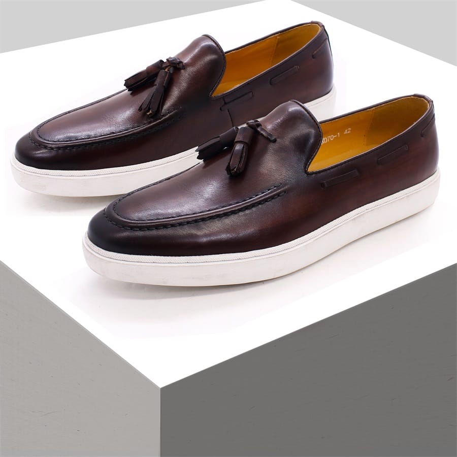 New Trendy Zapatillas Deportivas Leather Men Shoes Slow Walking Style White Low Heel Comfortable Shoes Handmade Casual Shoes