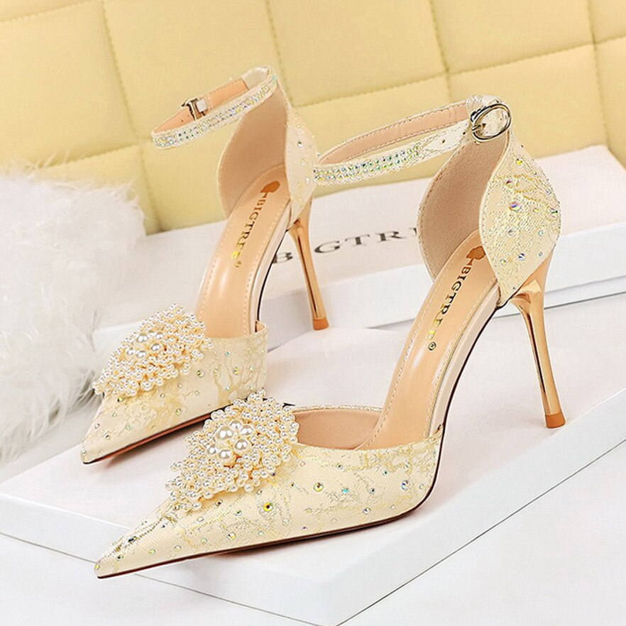 2023 Fashion Buckle Sandals Rome Lady Shoes Metal Stiletto Pearl Women's Pumps Pointed Toe Party Shoes Luxury Shallow High Heels