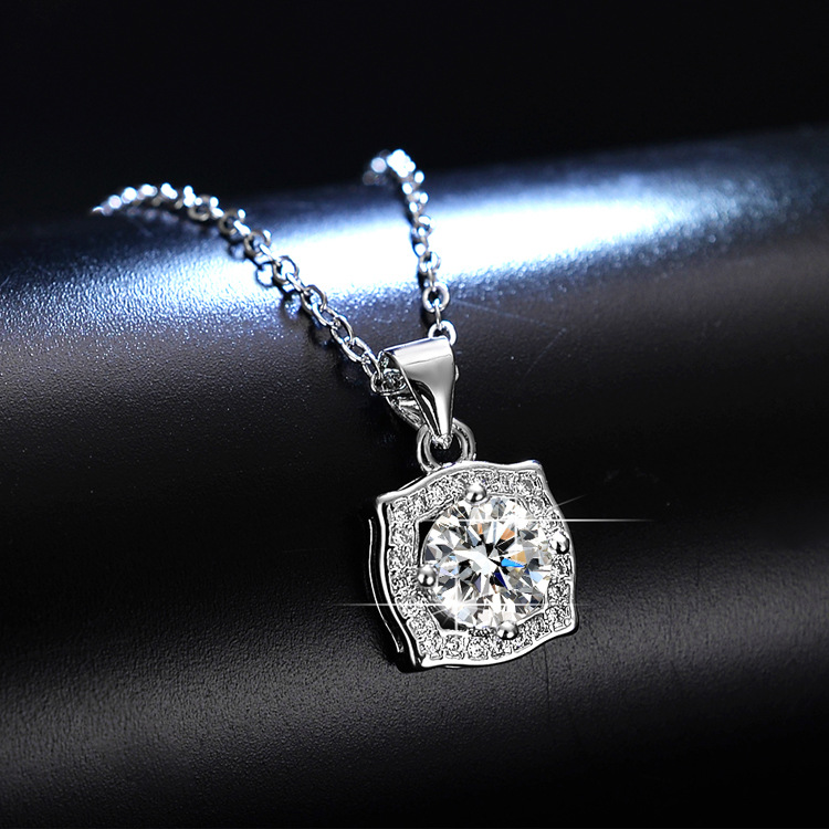 Q035 Moissanite necklace, collarbone chain