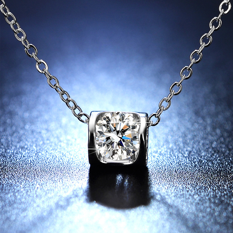 Q036 Moissanite necklace, collarbone chain