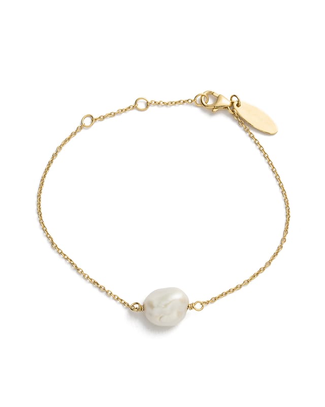 Pearl gold bracelet