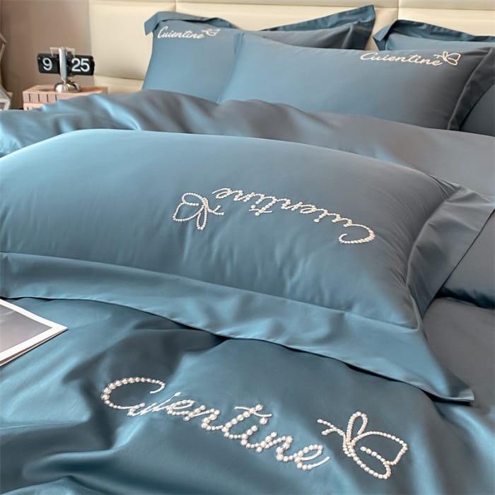 High-end Xinjiang long-staple cotton embroidery four-piece set cotton simple pure cotton bedding solid color bed sheet cover Class a