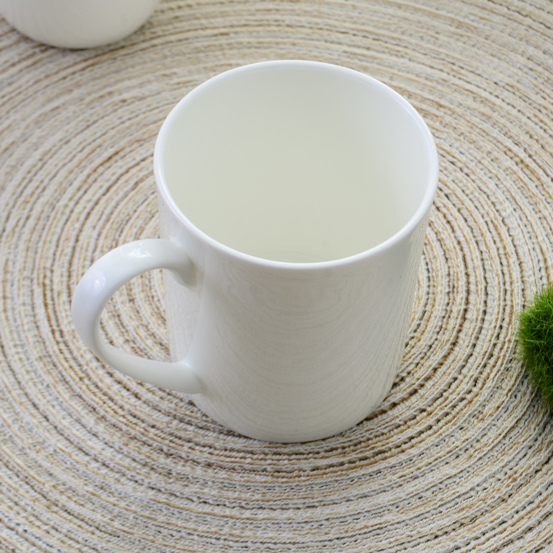 Manufacturers wholesale creative ceramic mug home white porcelain cup office cup bone China advertising cup set logo