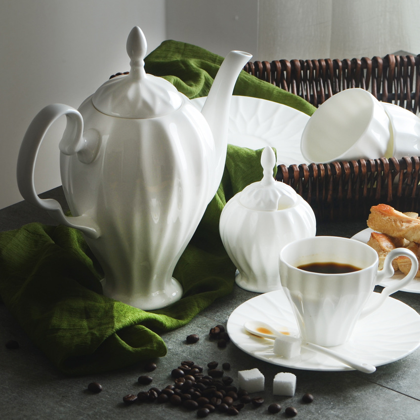 Tangshan bone China coffee set wholesale European 15 head coffee cup saucer set with English tea set afternoon
