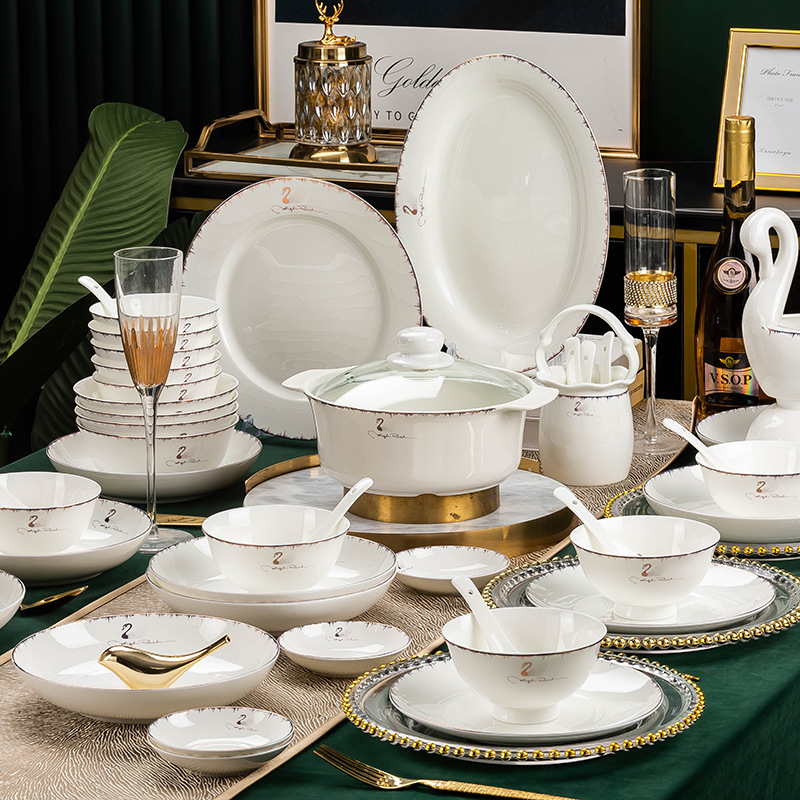 Jingdezhen ceramic tableware set dish dish welfare gift porcelain bowl Nordic home bone China plate daily bowl