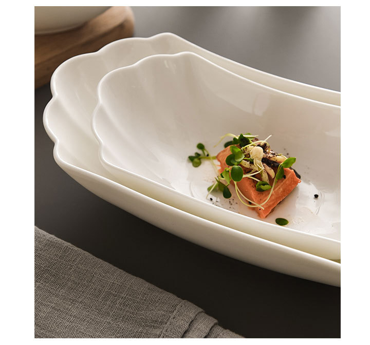 Fish plate Home Chinese dragon boat fish plate Oval creative personality ceramic dish high appearance level steamed fish plate plate