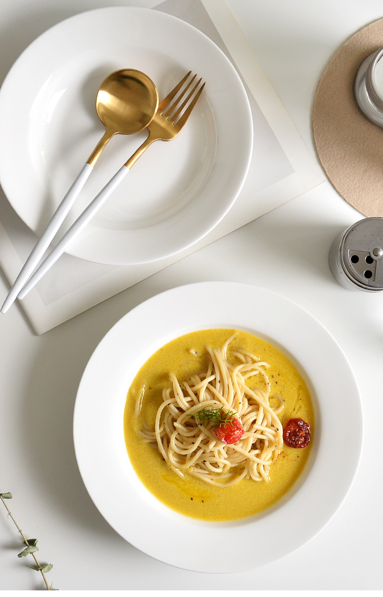 Round bone China straw hat plate wholesale dish Ceramic household deepen plate spaghetti plate Western plate tableware
