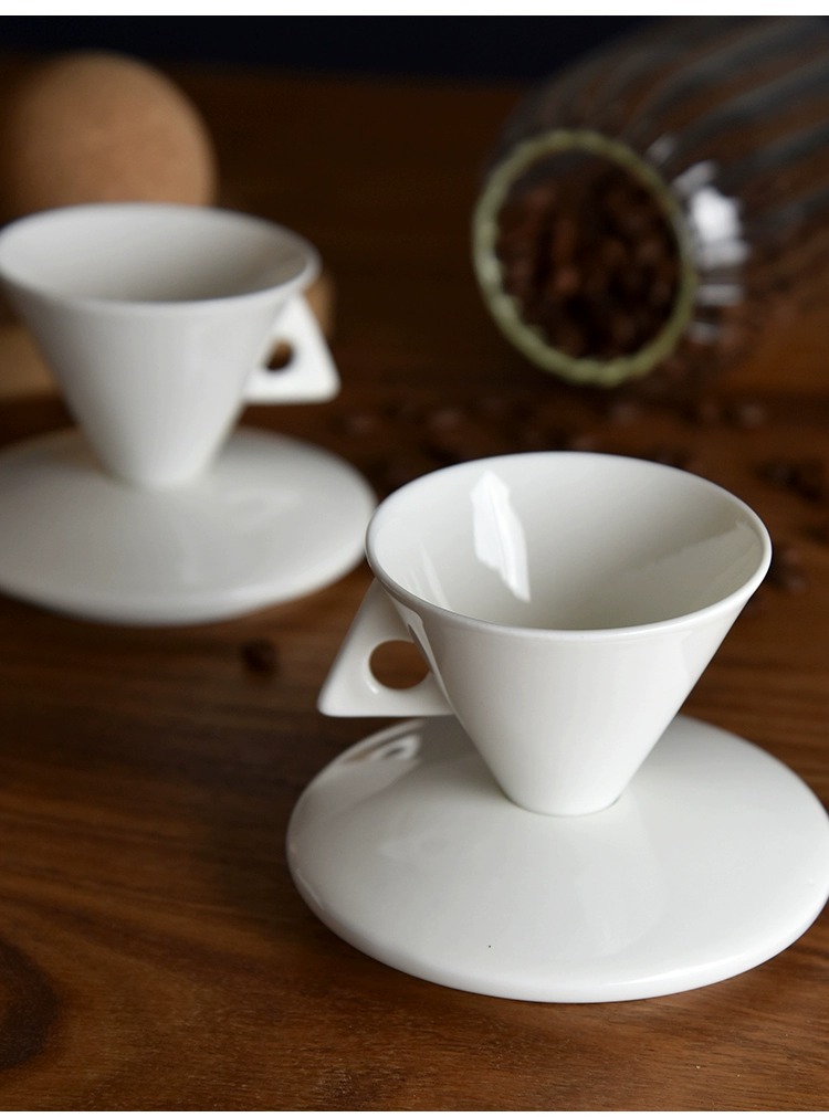 Tangshan bone China high appearance level creative couple coffee cup saucer set bone China ceramic cup special-shaped restaurant wholesale