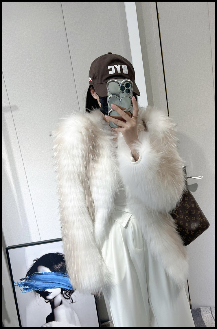 New imported whole leather fox fur raccoon fur strip woven V-neck young fur mid-length coat for women