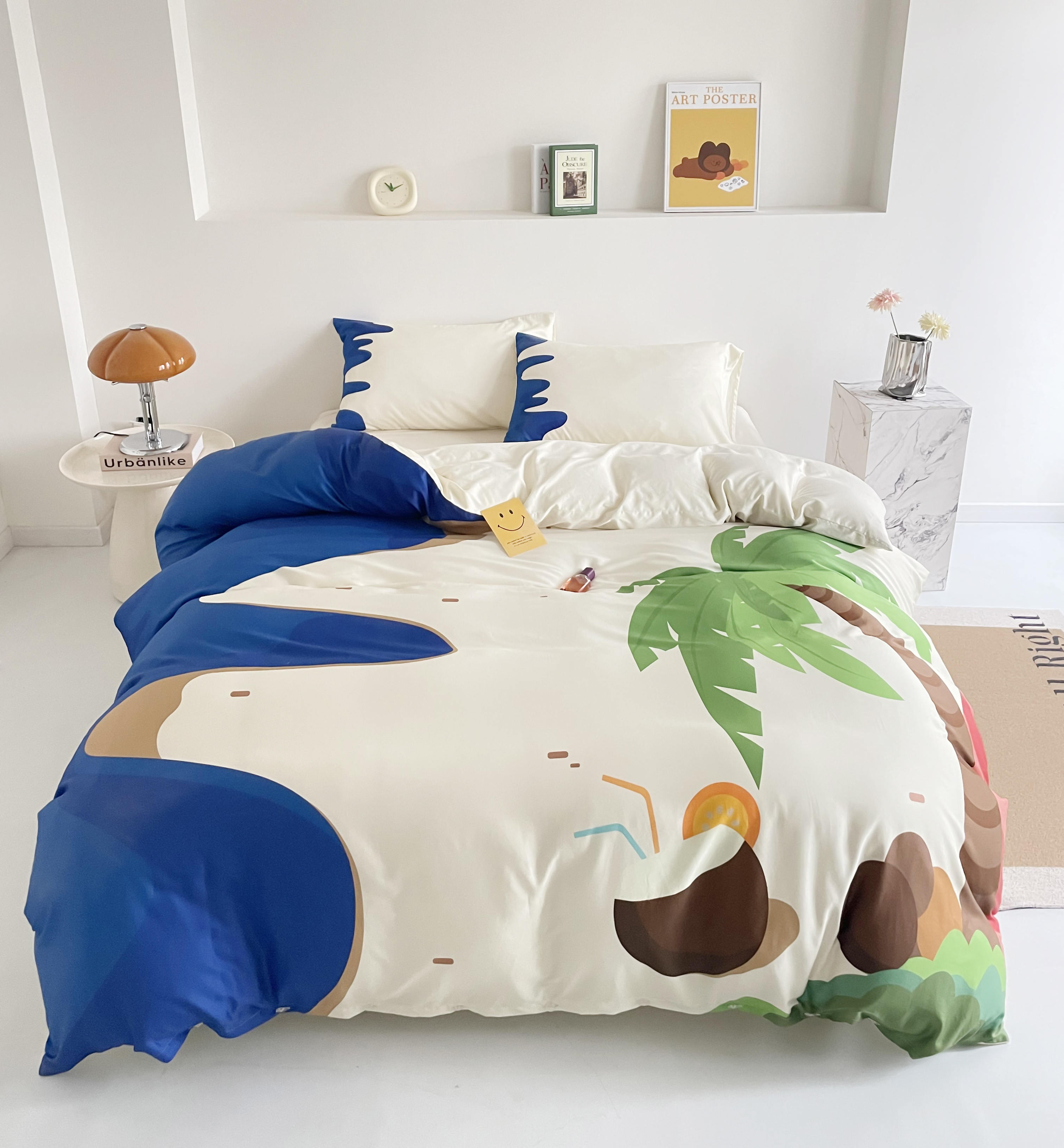 The duvet cover features a palm tree pattern with coconut trees and coconuts