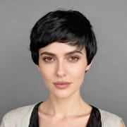 DALUSE WIG Black Layered Short Pixie Wig with Bangs