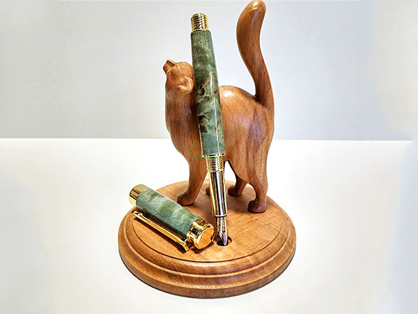 Hurricane fountain pen