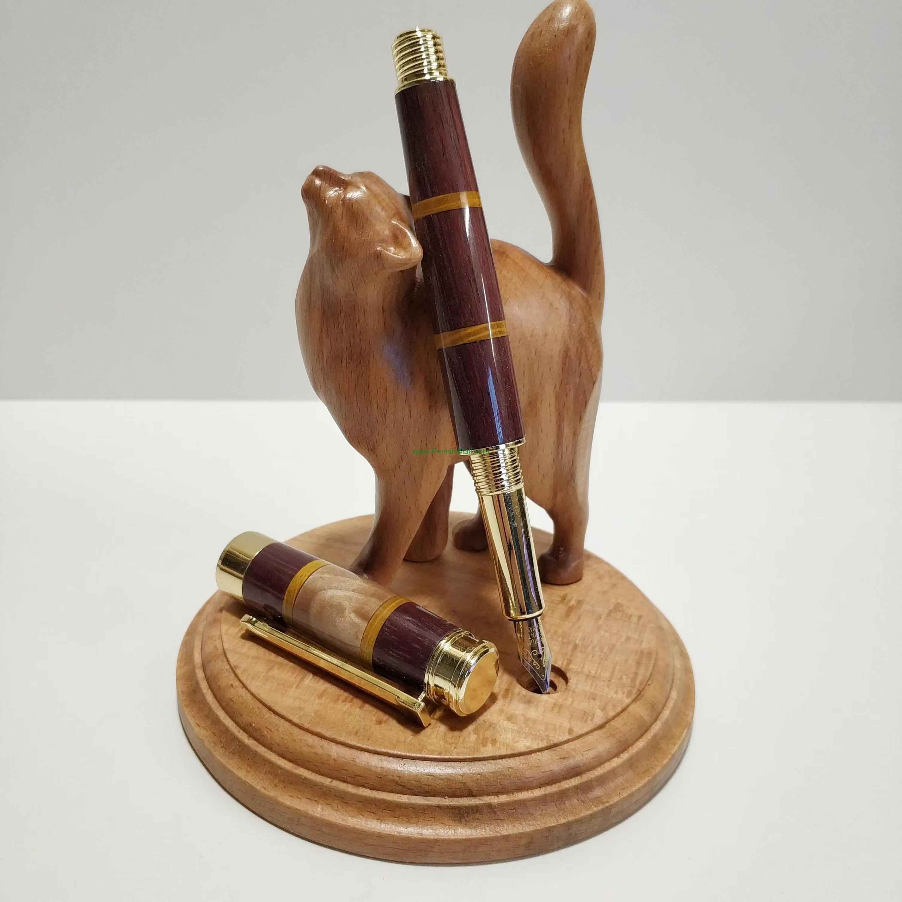 Conservative rollerball pen & Gold hurricane fountain pen