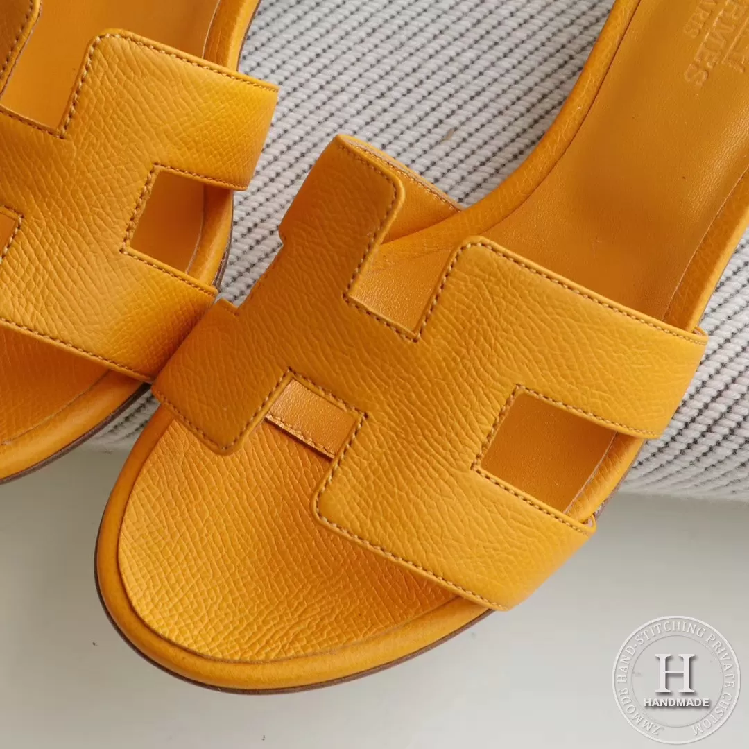 H Medium heel 4.5cm Ladies Slippers Epsom 9V Jaune d'or size 34-42 H Medium heel 4.5cm Ladies Slippers Epsom 9V Jaune d'or size 34-42