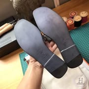 H slippers in pearl grey glitter medium heel flat are available for pre order 35-40