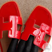 H Flat slippers Slippers Sandals patent leather China red, size 34-42