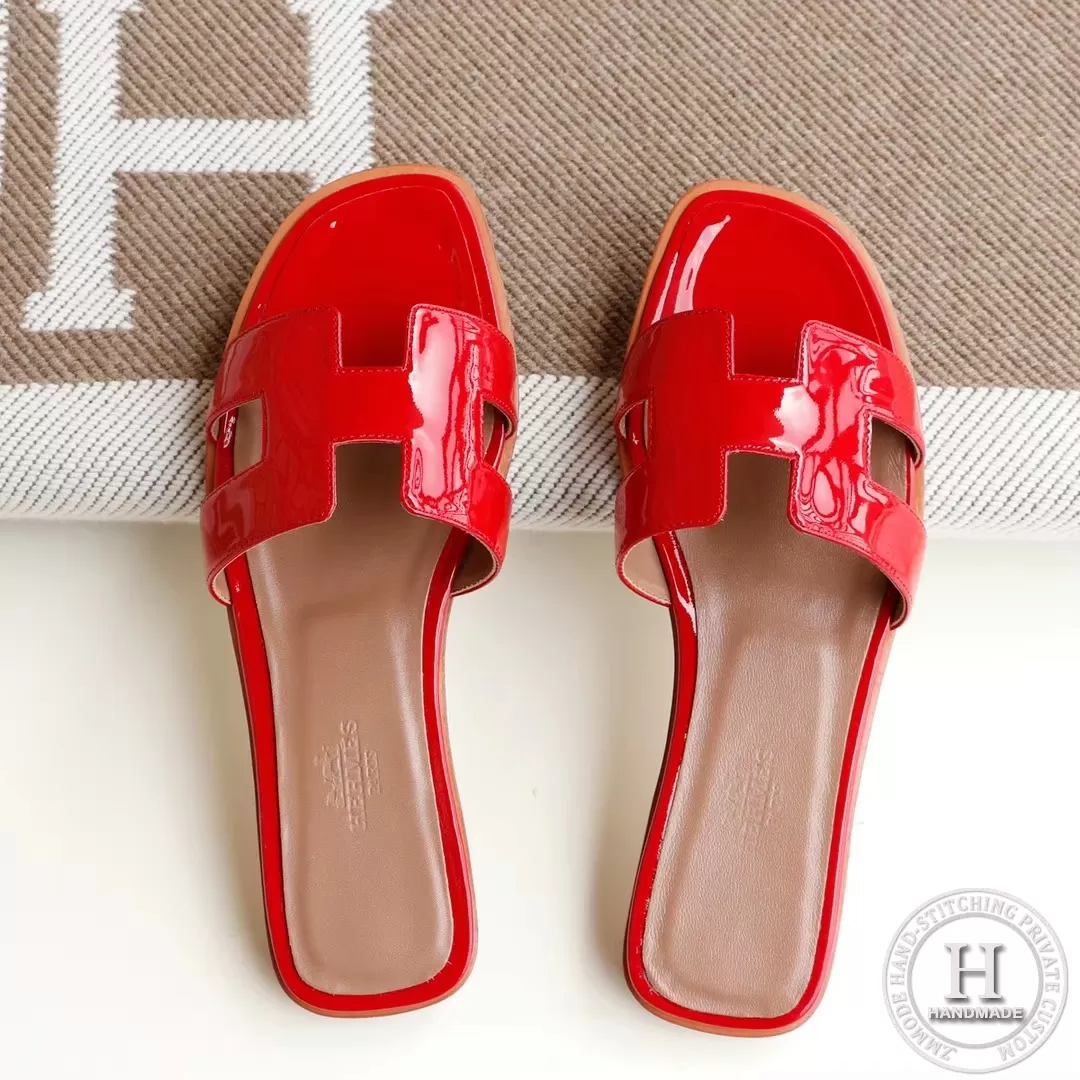 H Flat slippers Slippers Sandals patent leather China red, size 34-42 H Flat slippers Slippers Sandals patent leather China red, size 34-42