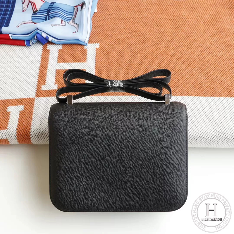 89 Noir Constance24CM Epsom