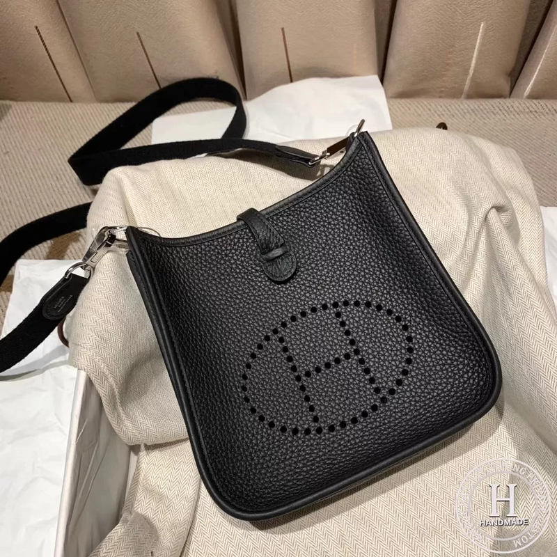 Evelyn Mini Clemence Tc皮 黑色 银扣