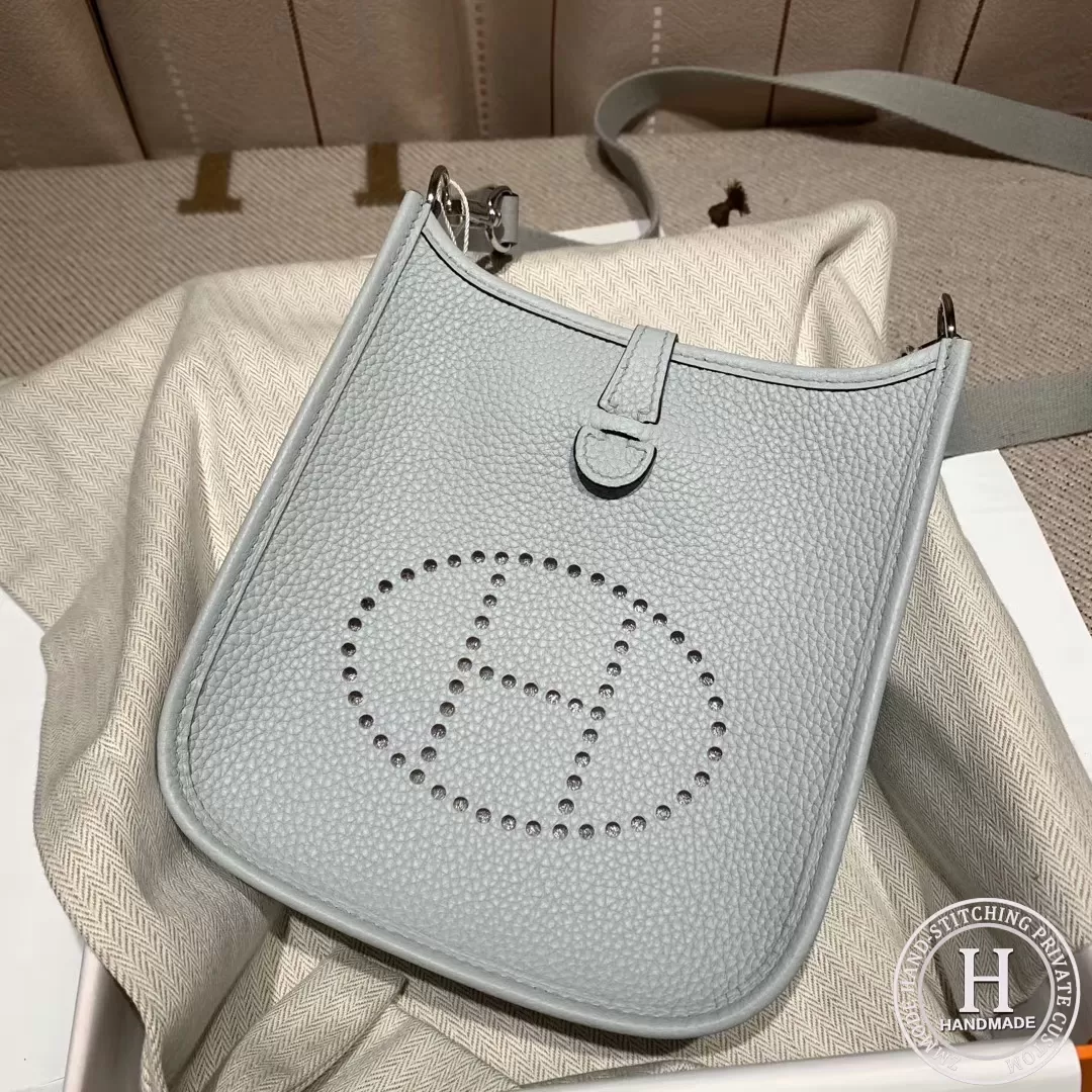 Hermes Evelyn 16cm Clemence Tc 10-9776 Hermes Evelyn 16cm Clemence Tc 10-9776