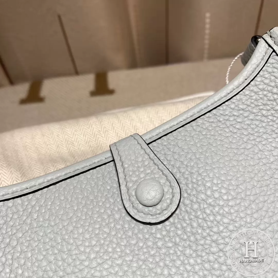 Hermes Evelyn 16cm Clemence Tc 10-9776 Hermes Evelyn 16cm Clemence Tc 10-9776