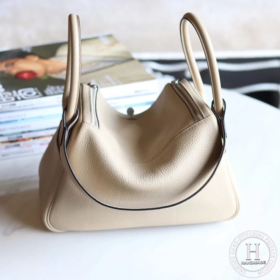 lindy 26 clemence S2 Trench