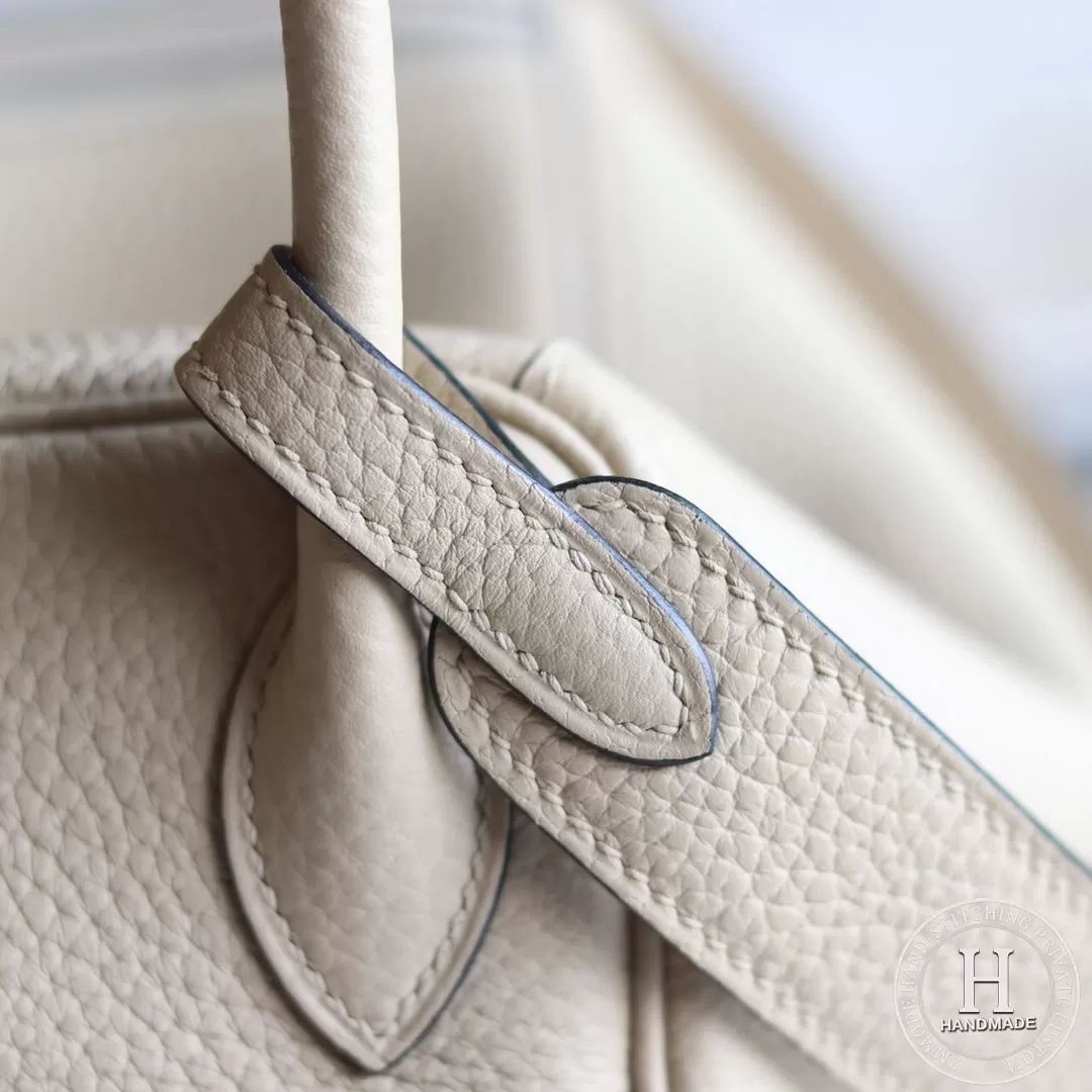 lindy 26 clemence S2 Trench