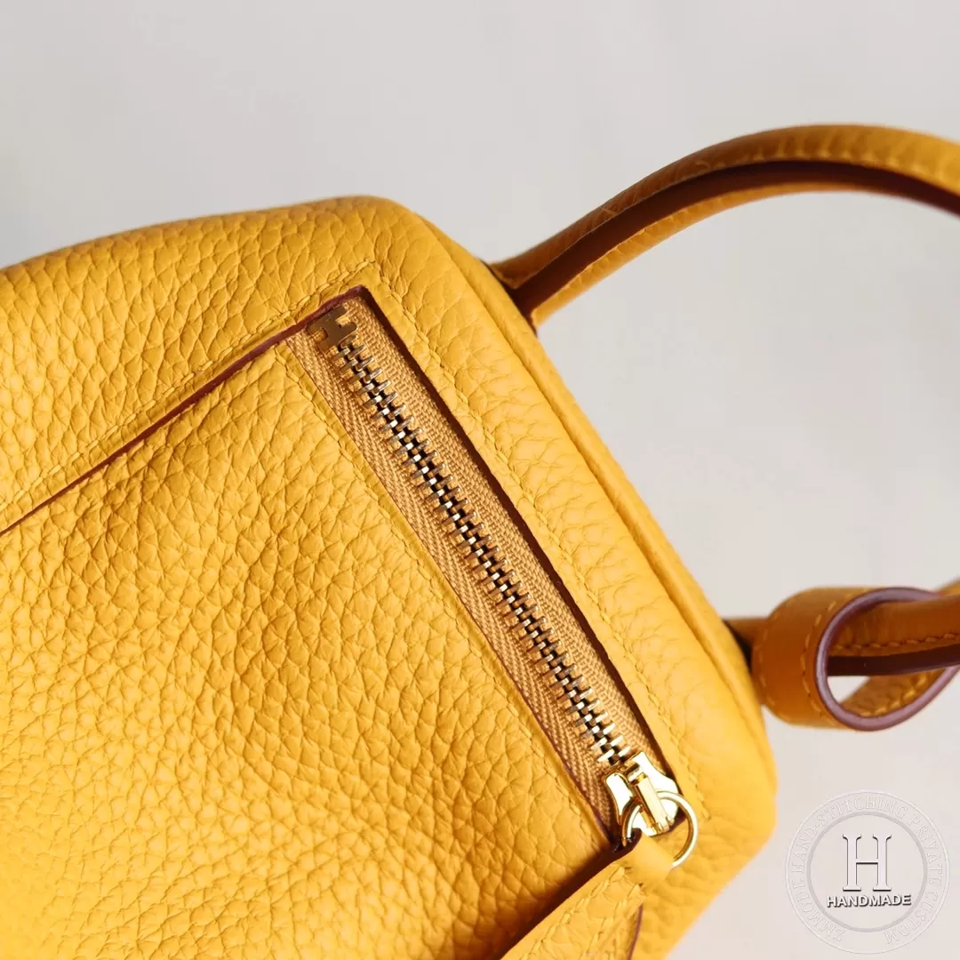 HERMES MINI LINDY 20 BAG TC 9D Ambre Clemence SHW HERMES MINI LINDY 20 BAG TC 9D Ambre Clemence SHW