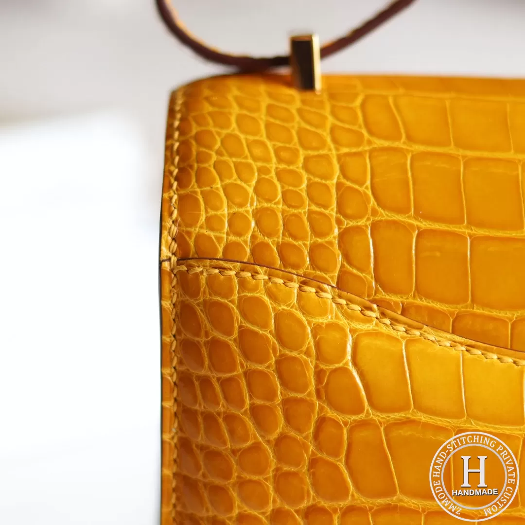 9D Ambre Alligator Constance 19 9D Ambre Alligator Constance 19