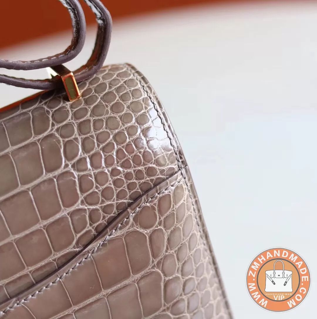 C18 Etoupe Constance 19 Alligator Crocodile Shinny
