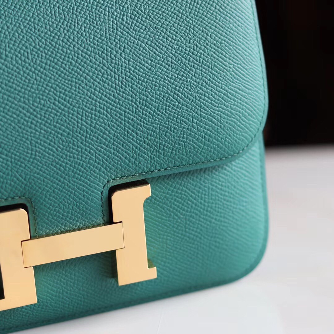 Constance 19  Epsom Z6 Malachite GHW
