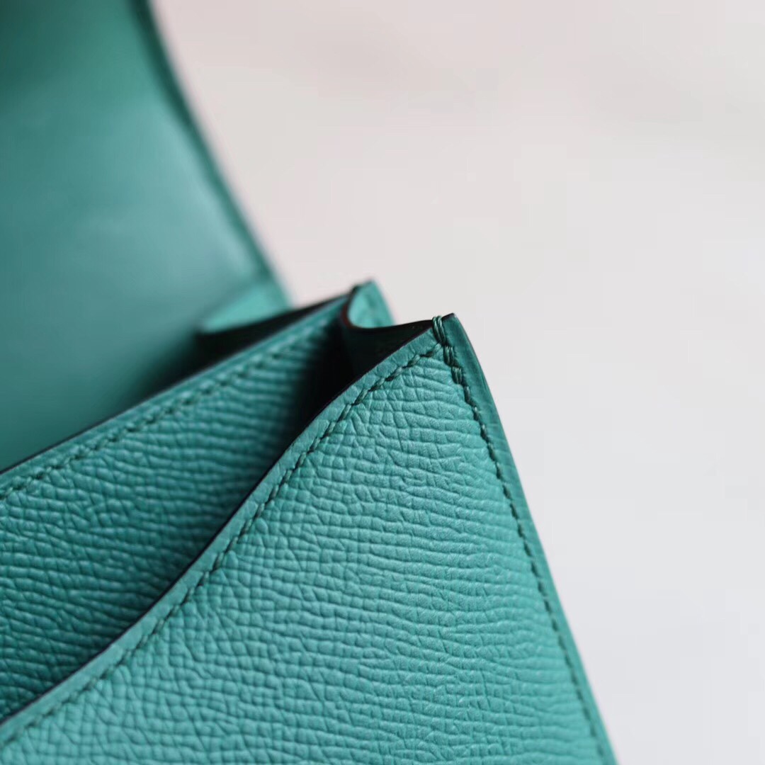 Constance 19  Epsom Z6 Malachite GHW