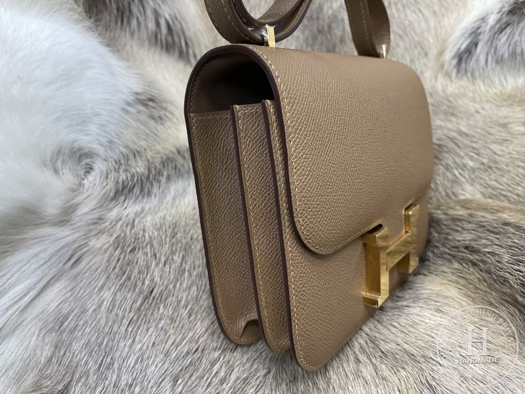 Constance 19  epsom 3G KLNZAN