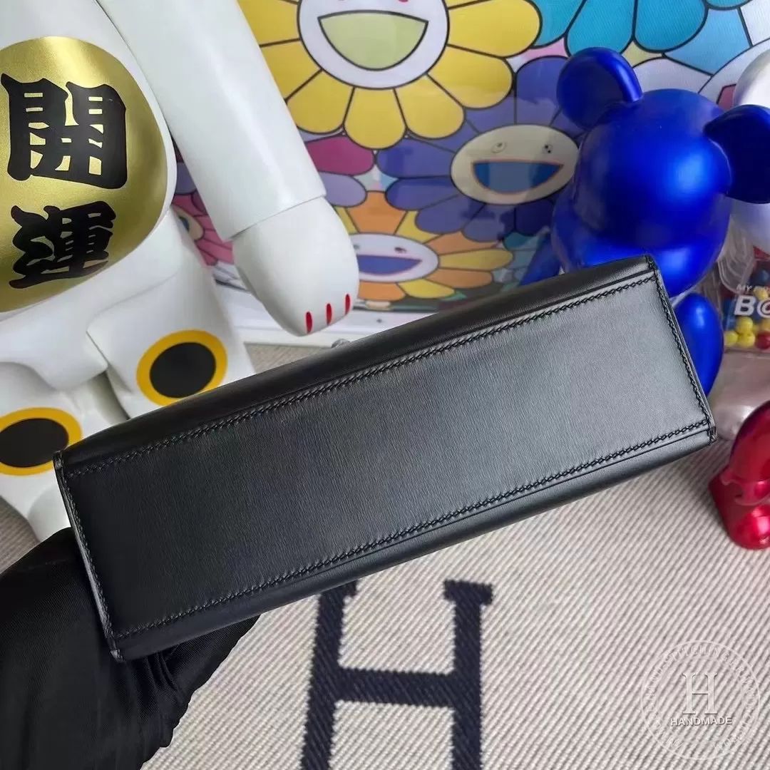Hermes MiniKelly Pochette 22cm Box CK89 Noir GHW-9631