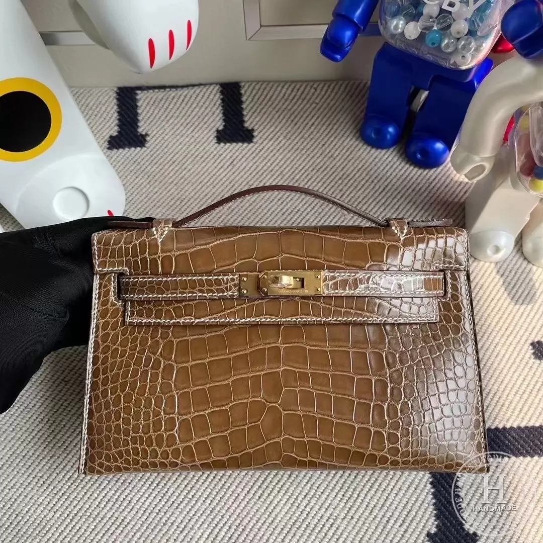 Hermes Mini Kelly Pochette 22cm 亮面美洲鳄鱼 CK17 Ficelle 淡灰褐色 烟草色 Shiny Alligator Crocodile 全手工缝制 金扣